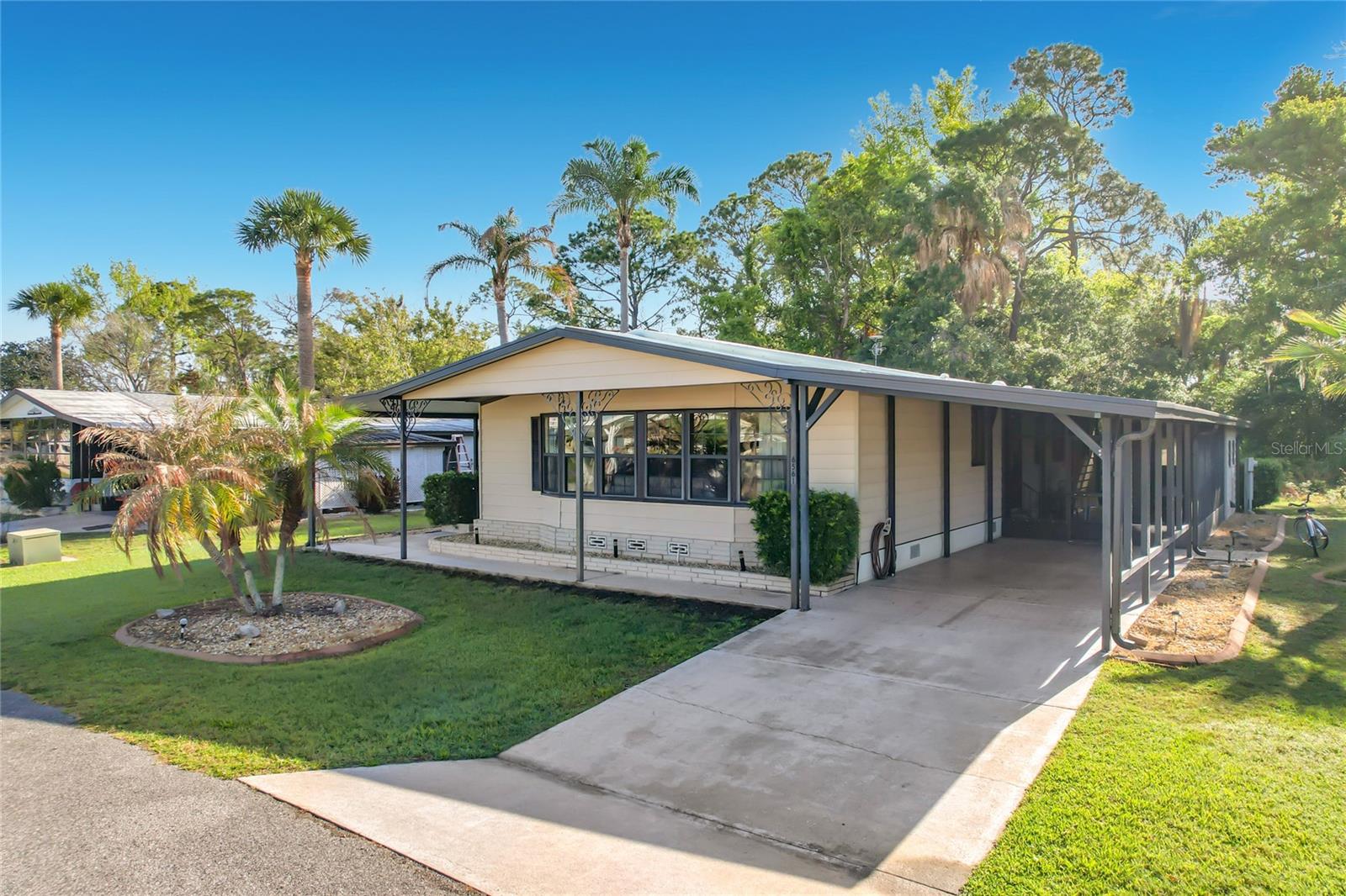 6561 CHINABERRY DR NE, WINTER HAVEN, FL, 33881