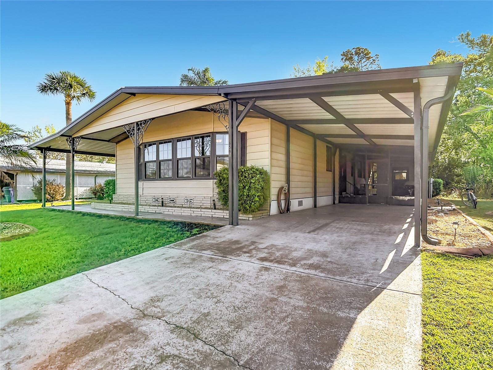 6561 CHINABERRY DR NE, WINTER HAVEN, FL, 33881