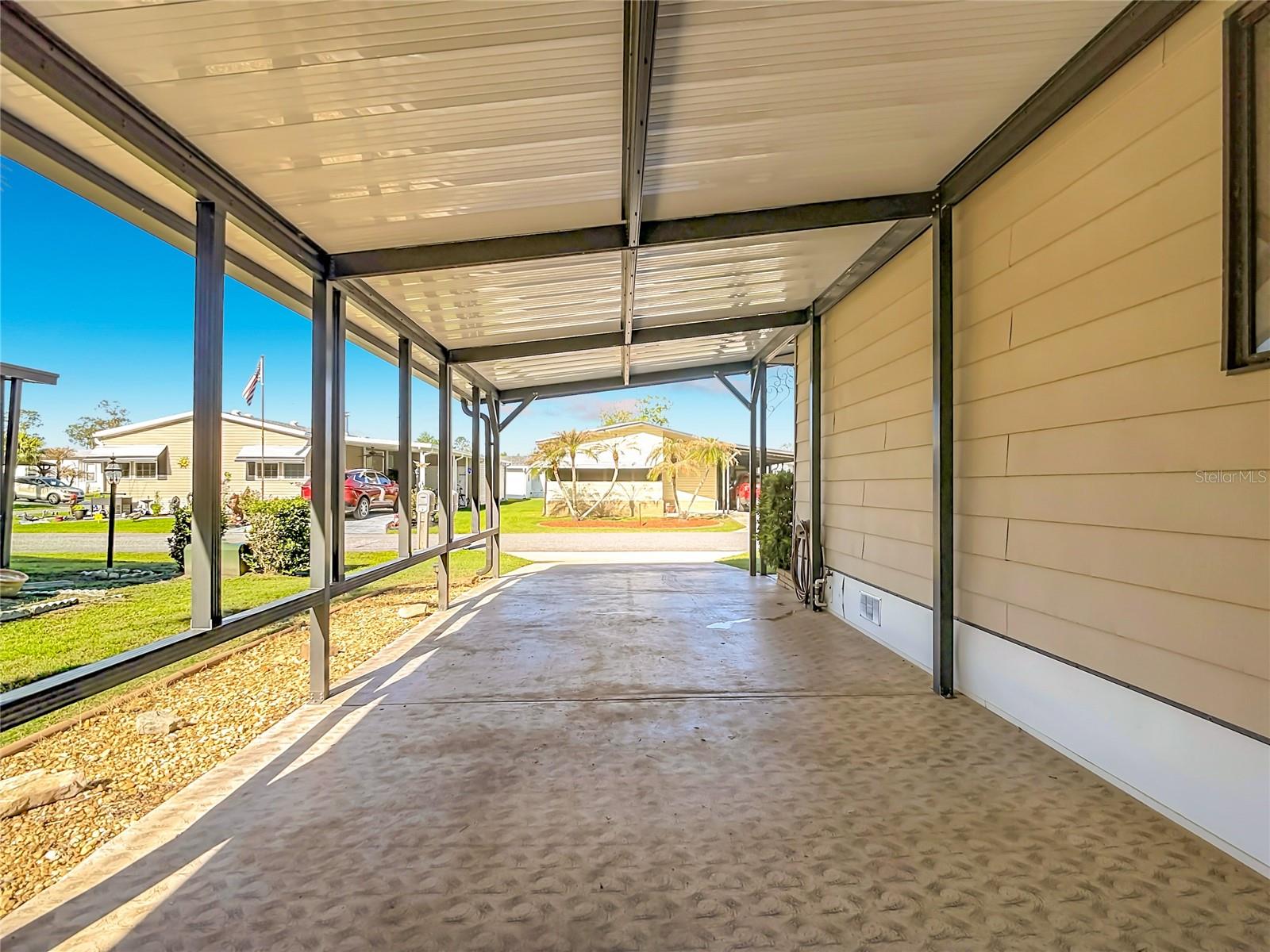 6561 CHINABERRY DR NE, WINTER HAVEN, FL, 33881