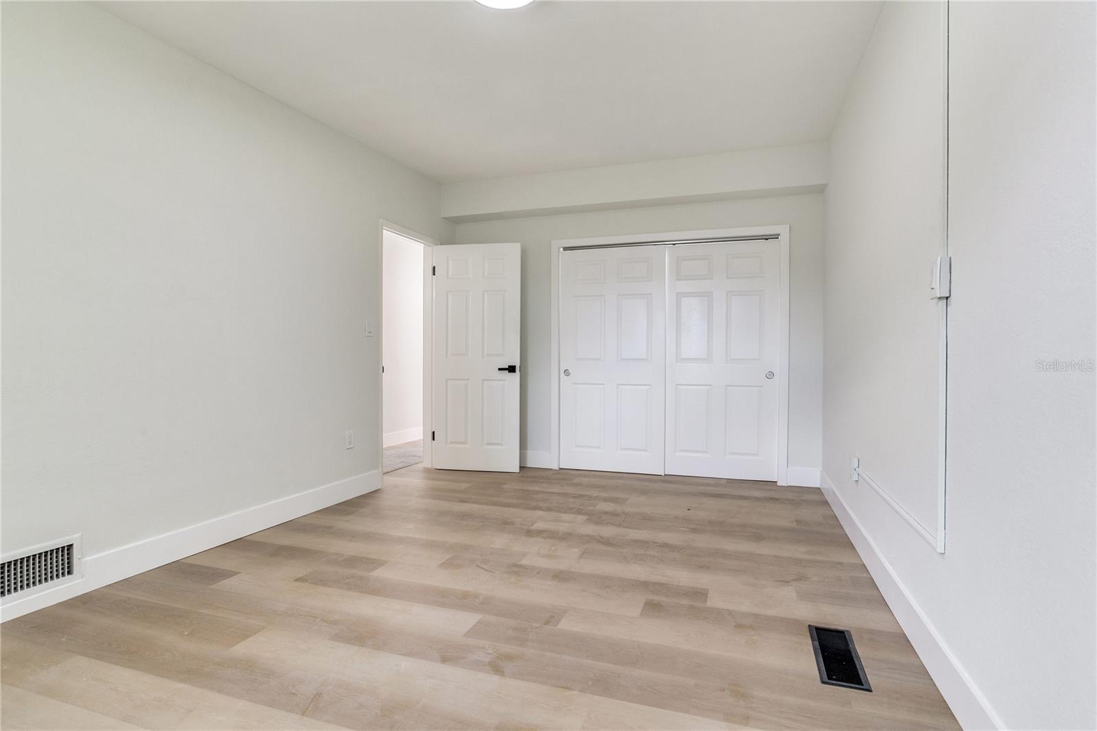 2753 VALENCIA DR, SARASOTA, FL, 34239
