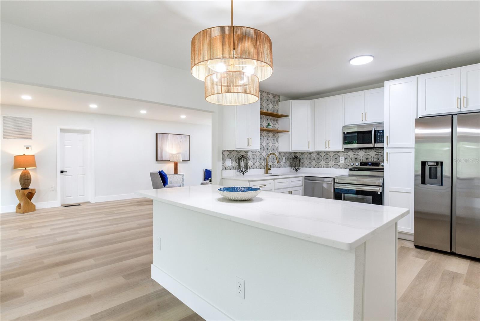 2753 VALENCIA DR, SARASOTA, FL, 34239