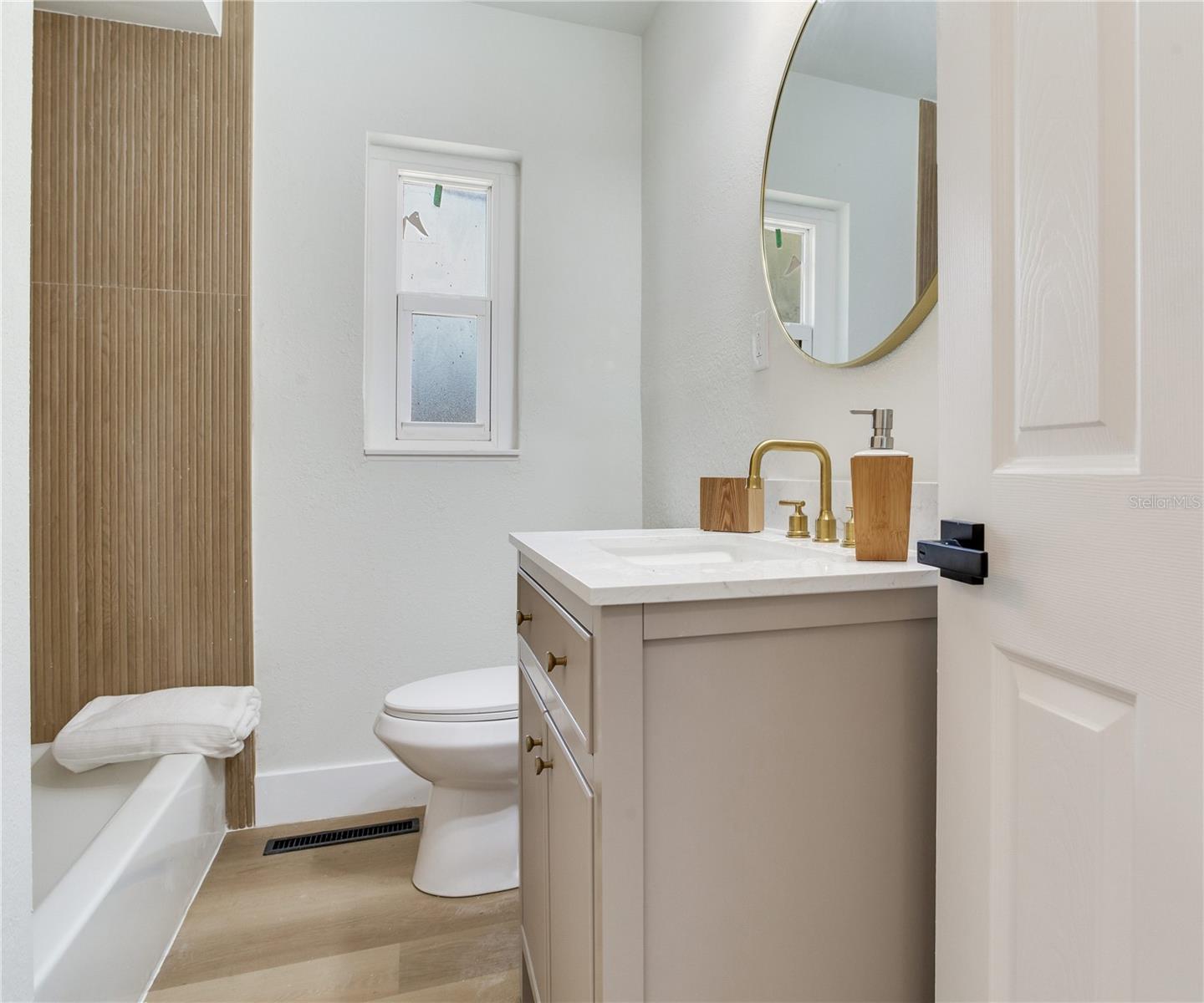 2753 VALENCIA DR, SARASOTA, FL, 34239