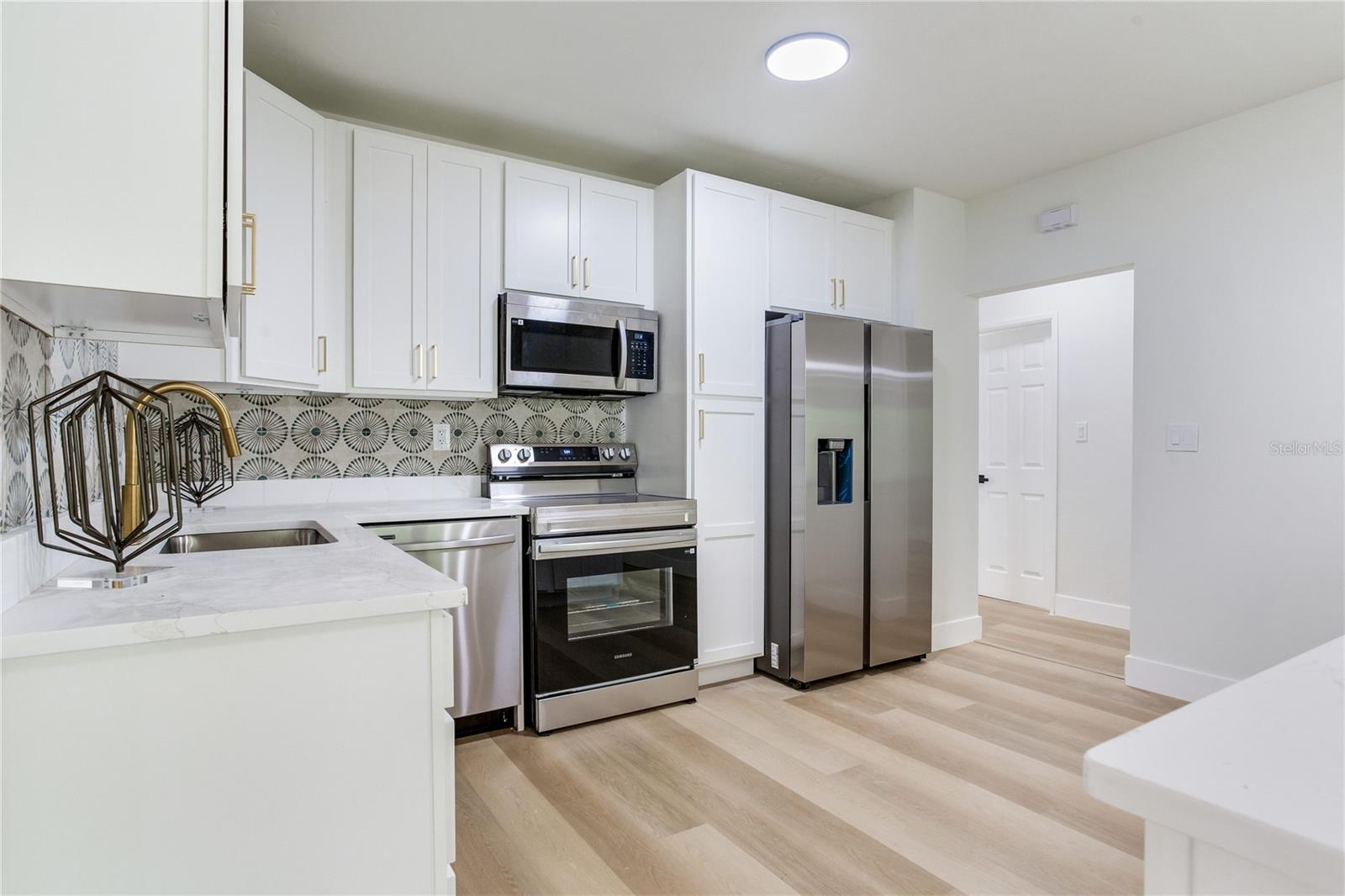 2753 VALENCIA DR, SARASOTA, FL, 34239