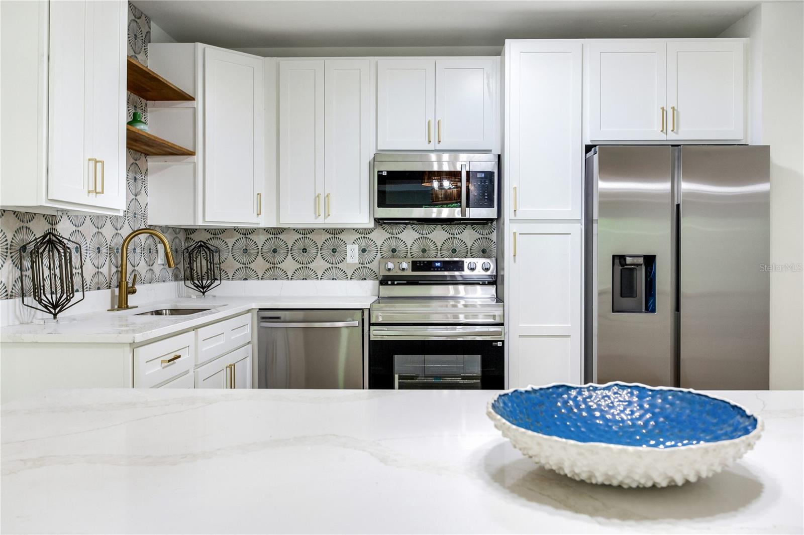 2753 VALENCIA DR, SARASOTA, FL, 34239