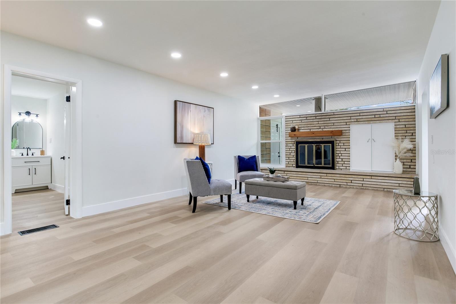 2753 VALENCIA DR, SARASOTA, FL, 34239