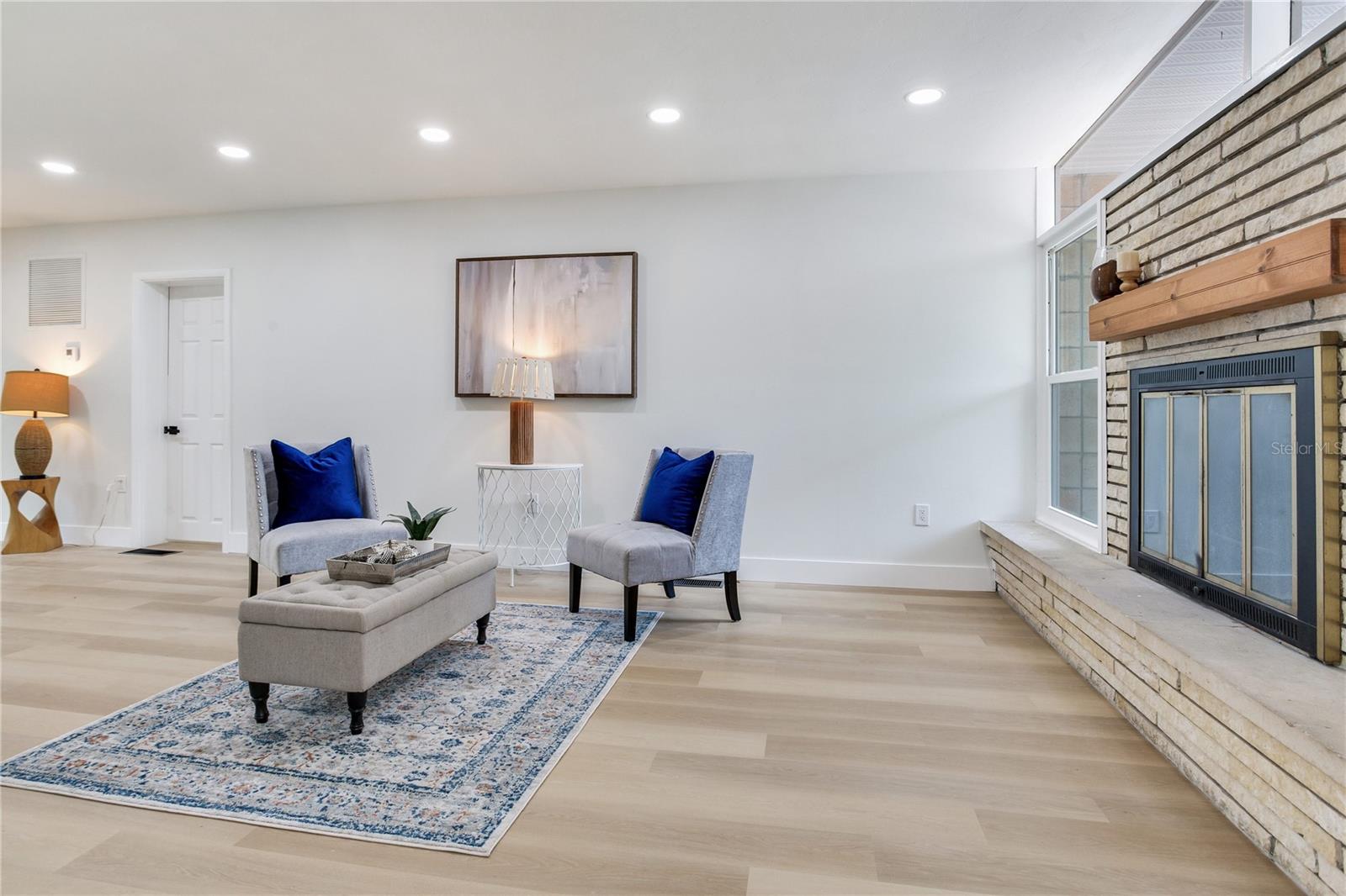 2753 VALENCIA DR, SARASOTA, FL, 34239