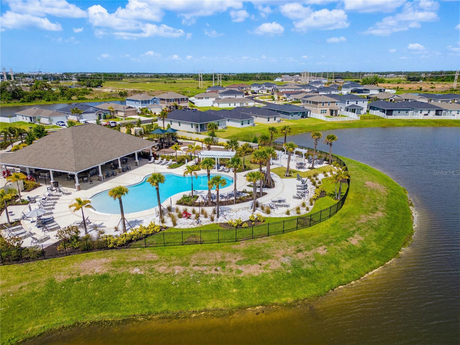 9395 SANDY BLUFFS CIR, PARRISH, FL, 34219