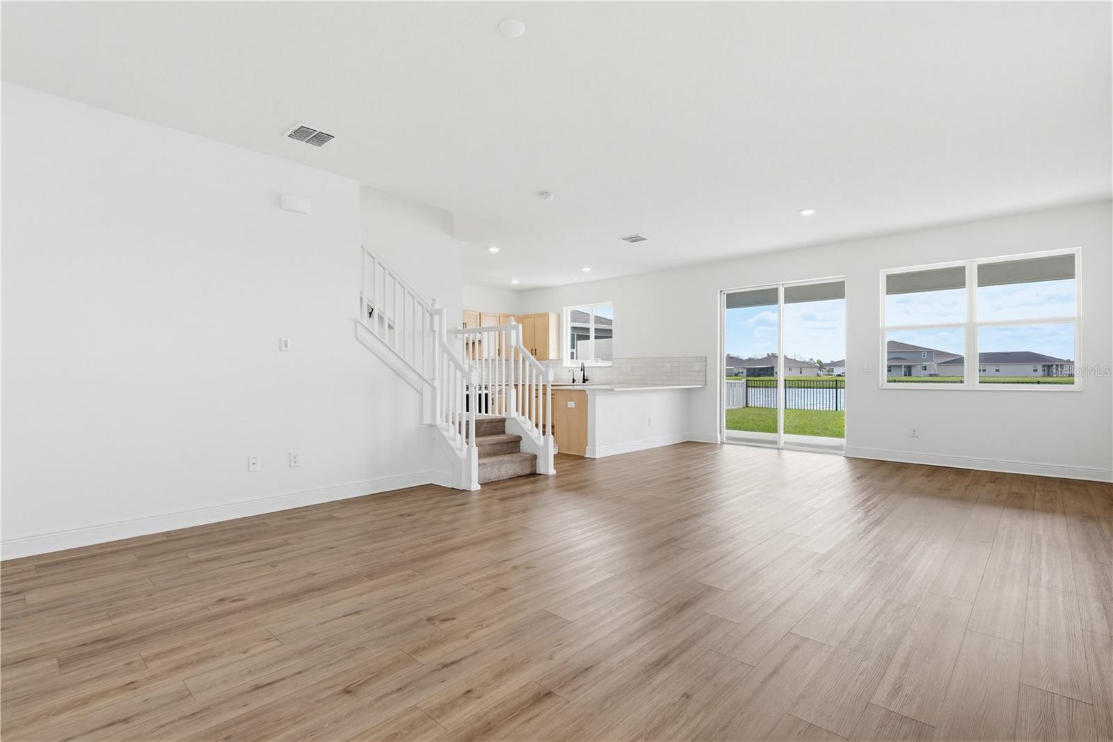 9395 SANDY BLUFFS CIR, PARRISH, FL, 34219