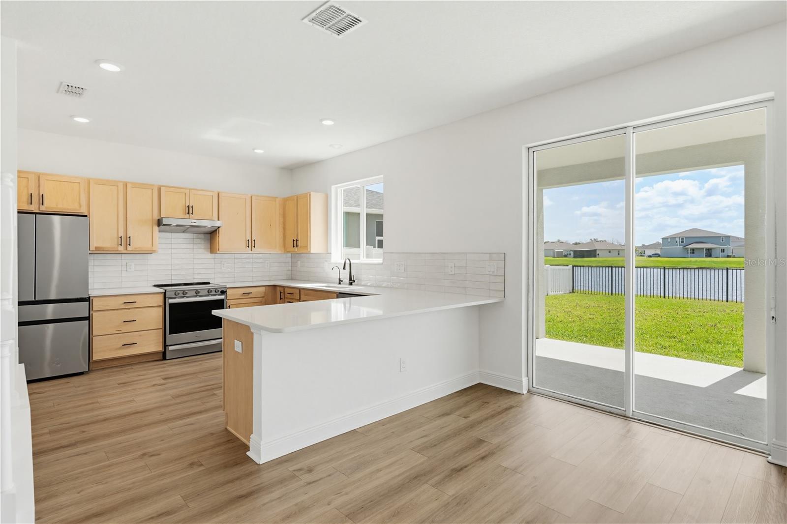 9395 SANDY BLUFFS CIR, PARRISH, FL, 34219