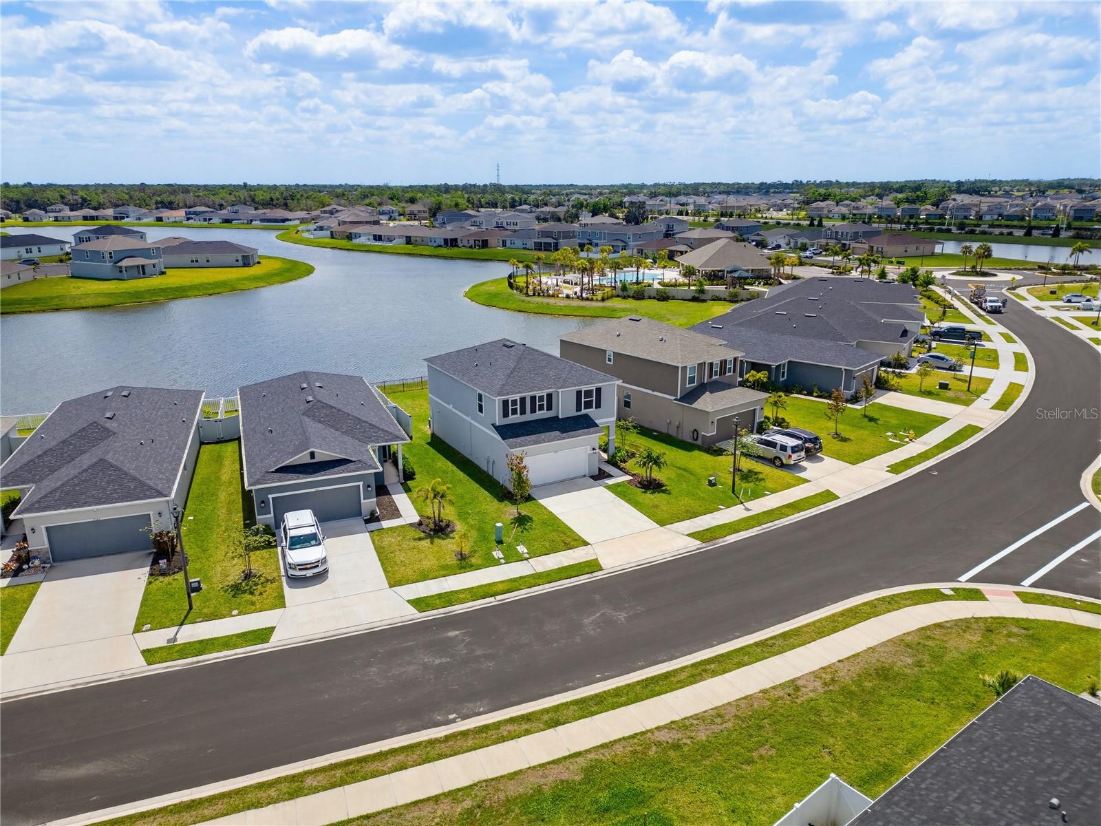 9395 SANDY BLUFFS CIR, PARRISH, FL, 34219