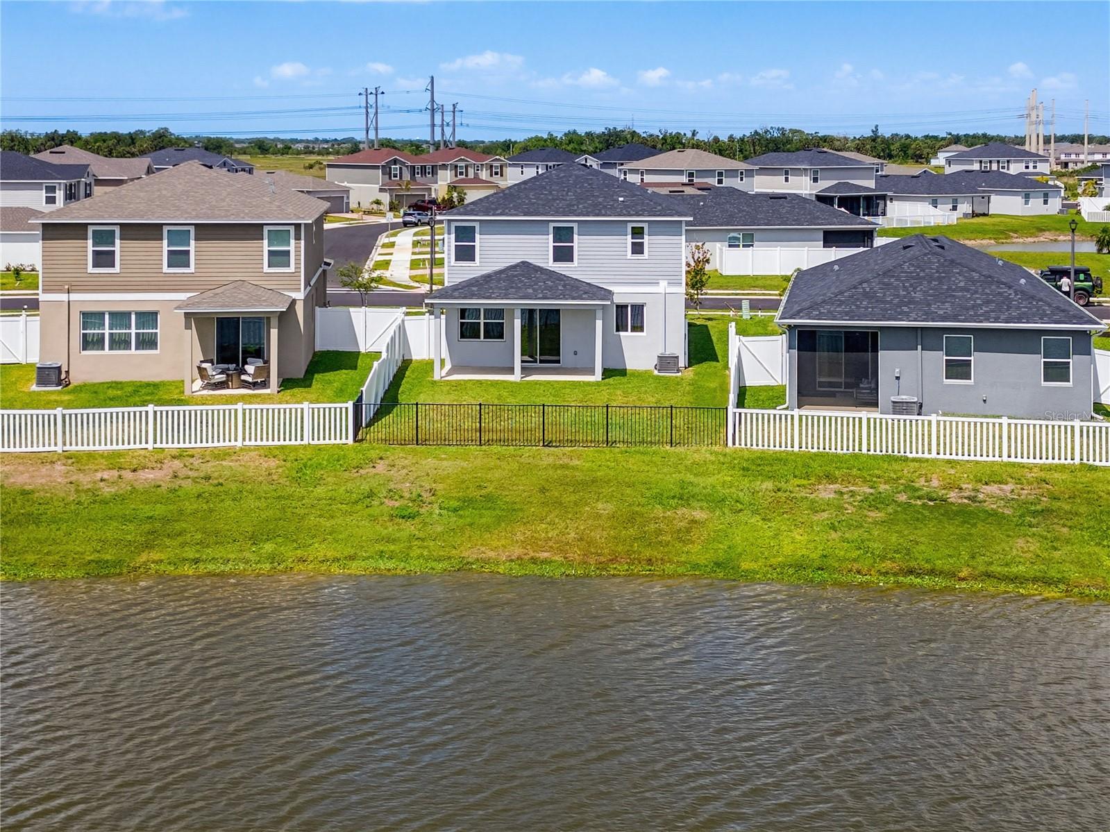 9395 SANDY BLUFFS CIR, PARRISH, FL, 34219