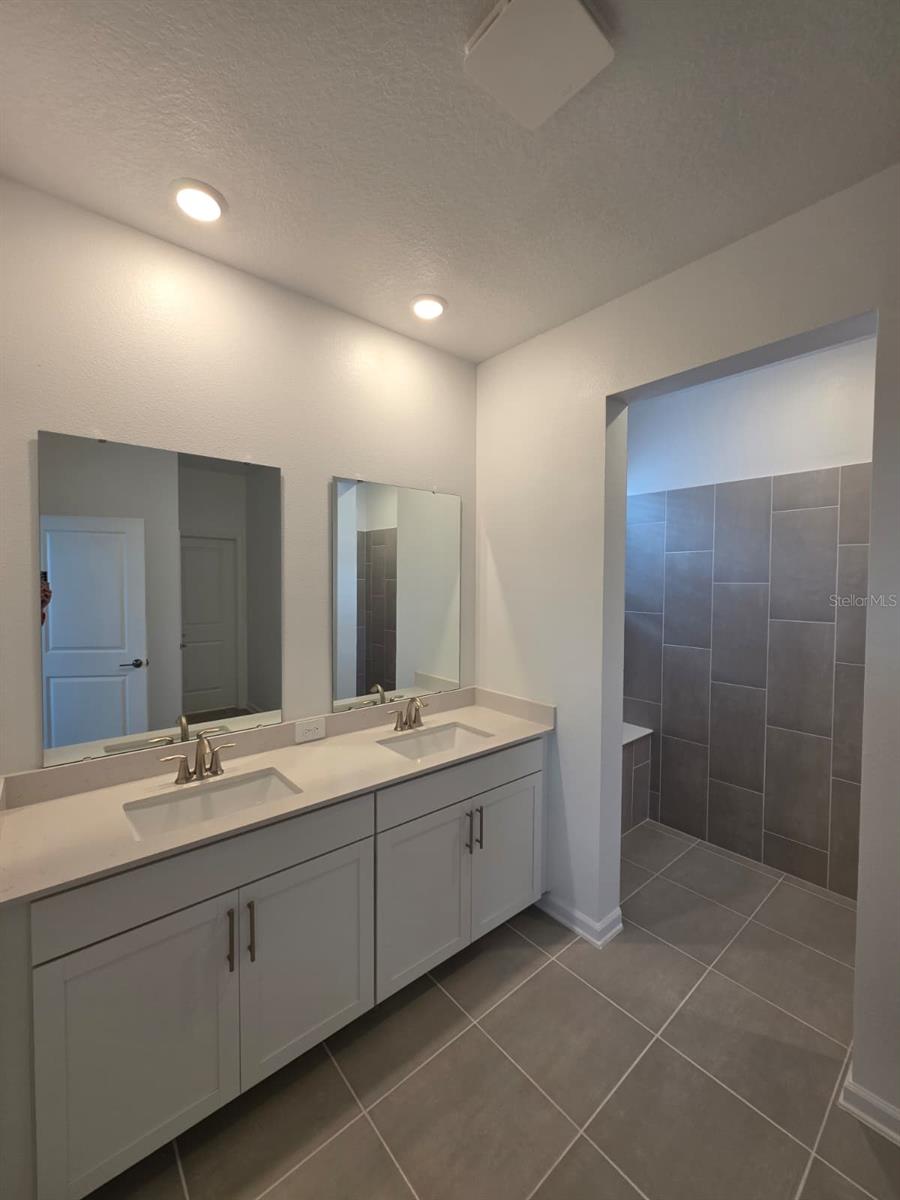 5637 NINA WAY, ST CLOUD, FL, 34771