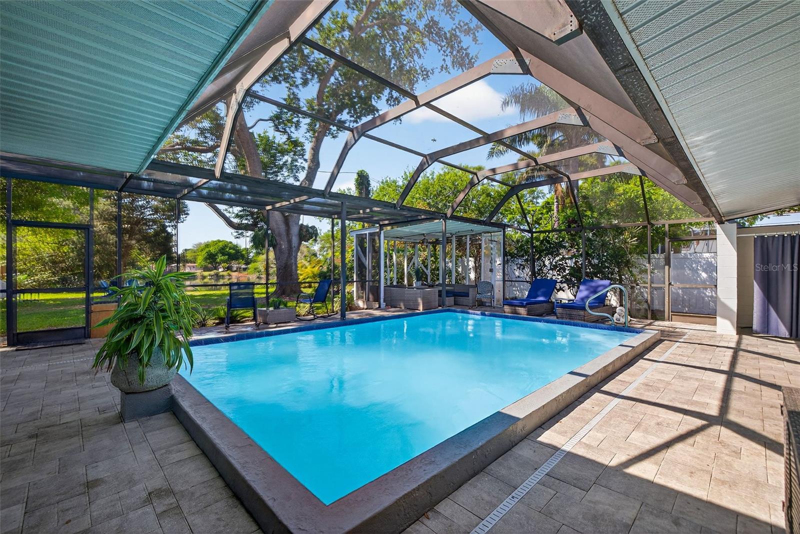 1760 75TH AVE N, ST PETERSBURG, FL, 33702