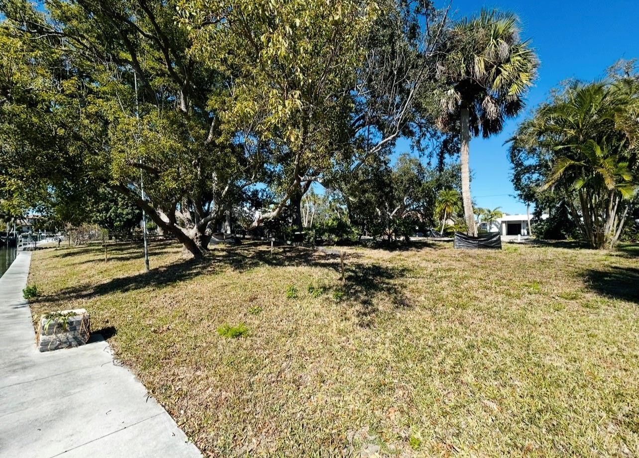 822 PARADISE WAY, SARASOTA, FL, 34242
