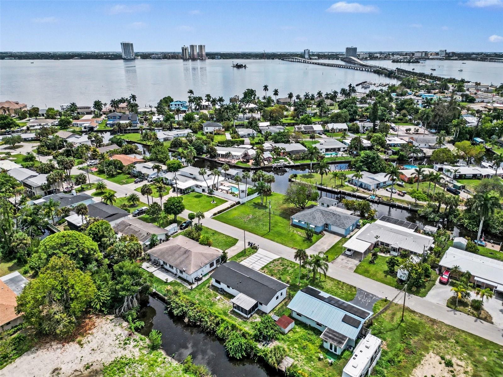 73 CARDINAL DR, NORTH FORT MYERS, FL, 33917