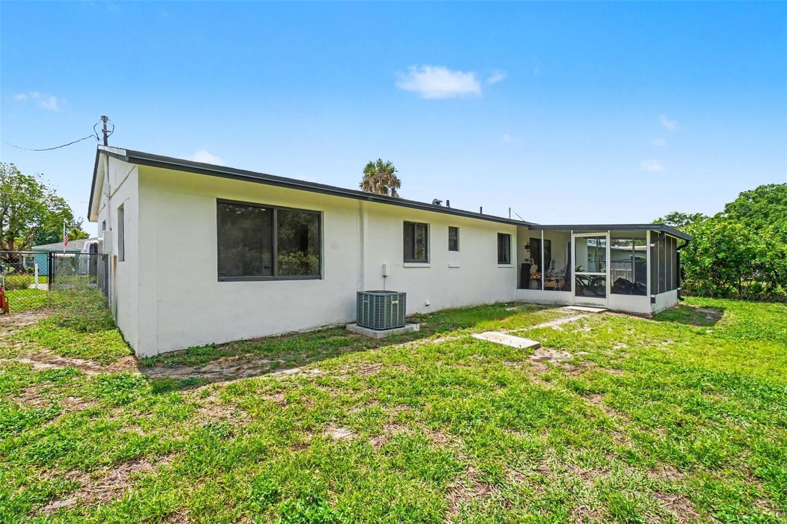 73 CARDINAL DR, NORTH FORT MYERS, FL, 33917