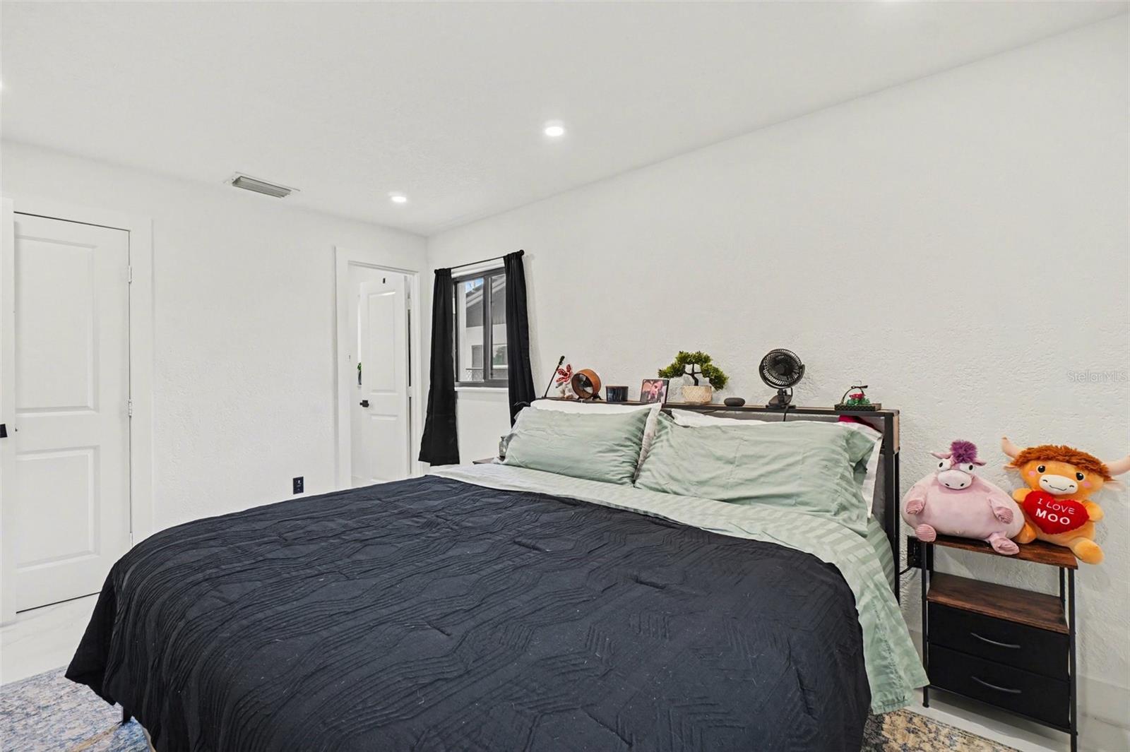 73 CARDINAL DR, NORTH FORT MYERS, FL, 33917