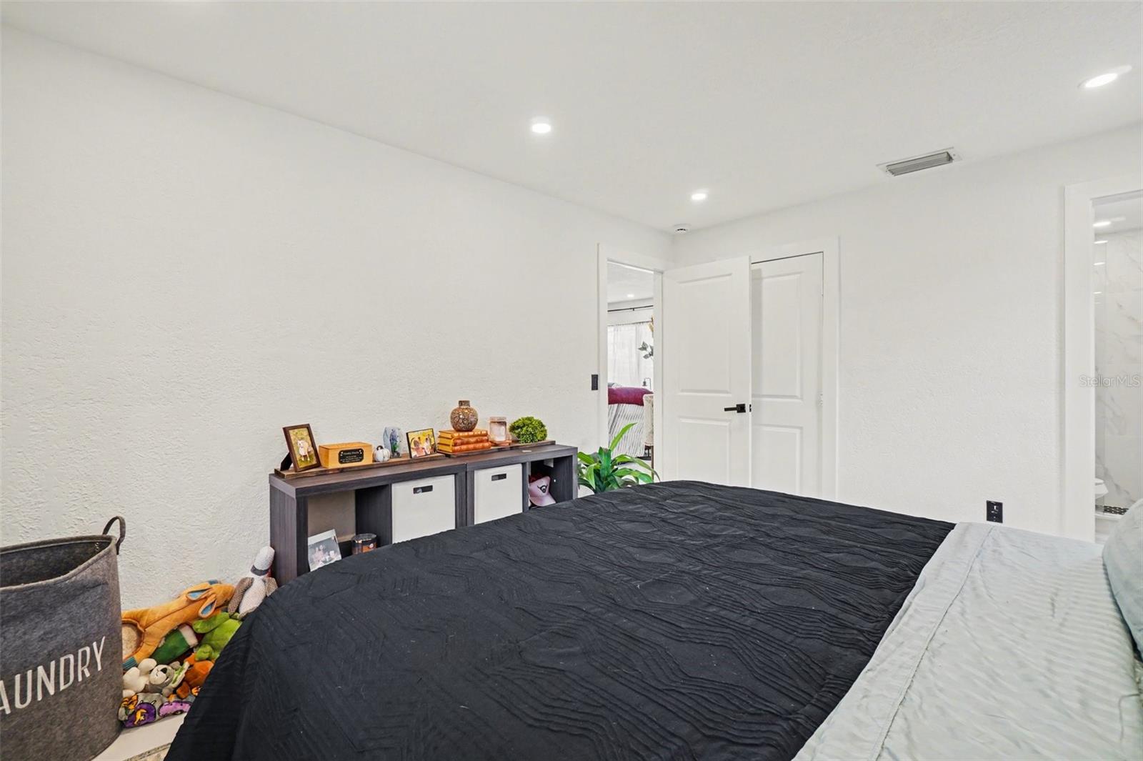 73 CARDINAL DR, NORTH FORT MYERS, FL, 33917