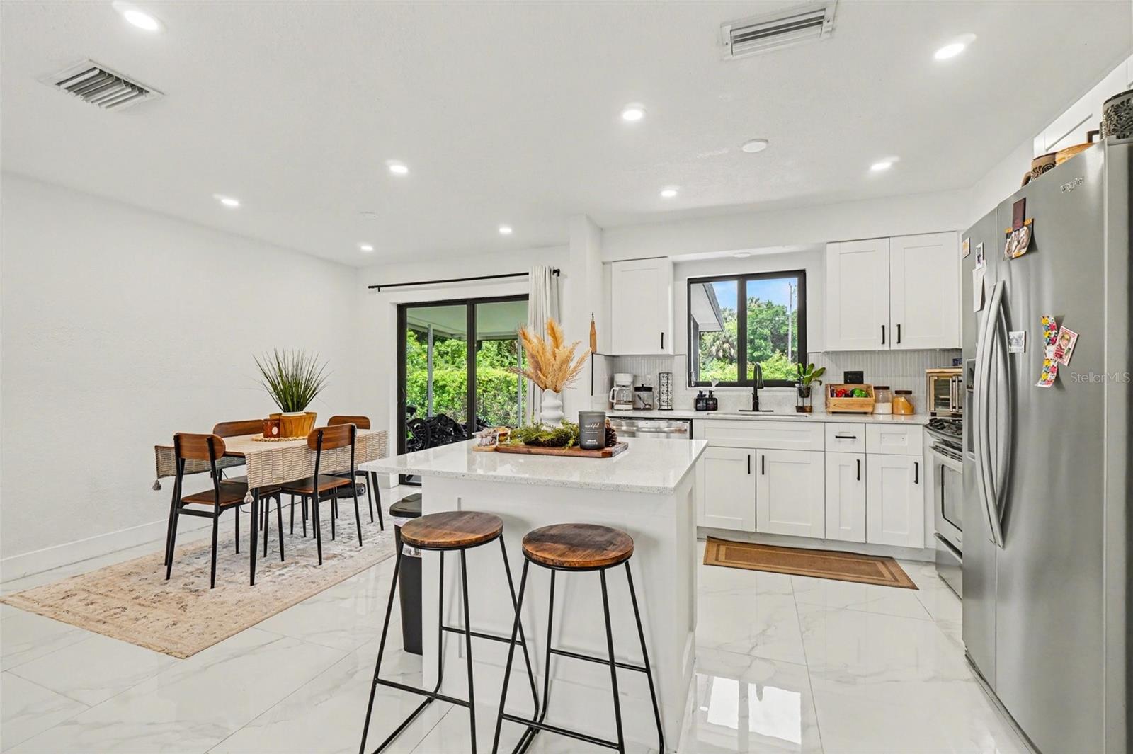 73 CARDINAL DR, NORTH FORT MYERS, FL, 33917