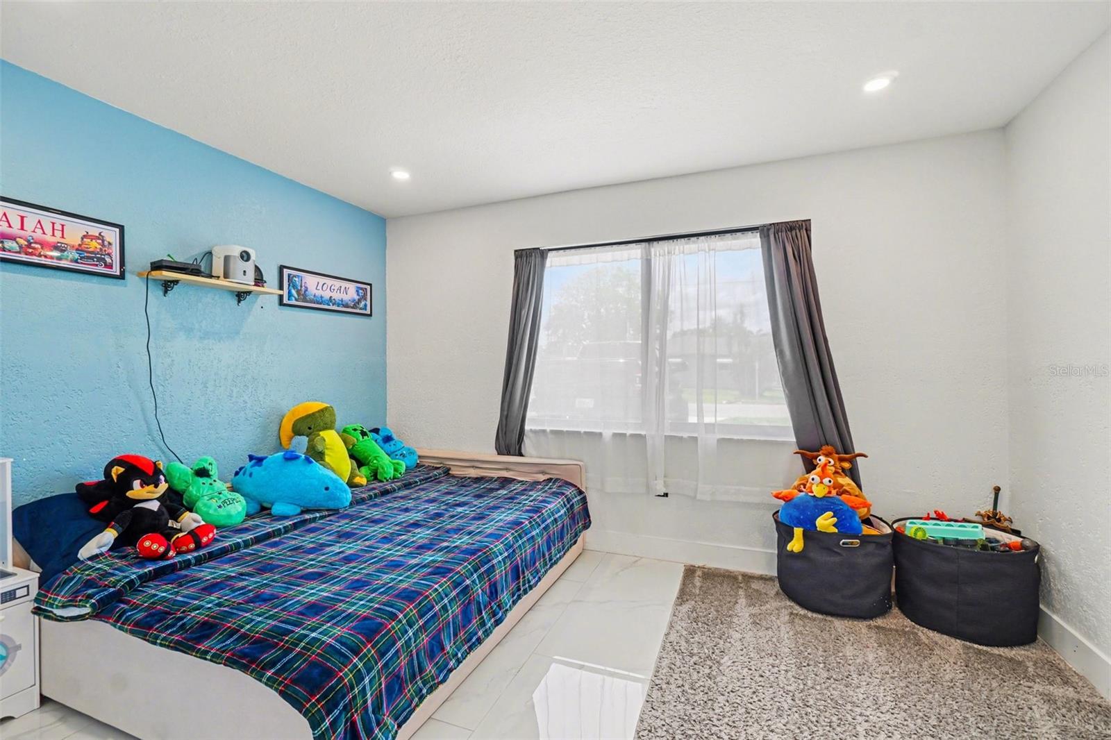 73 CARDINAL DR, NORTH FORT MYERS, FL, 33917