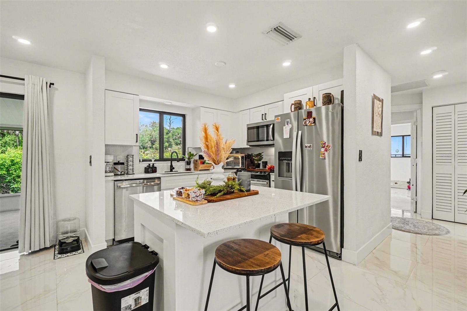 73 CARDINAL DR, NORTH FORT MYERS, FL, 33917