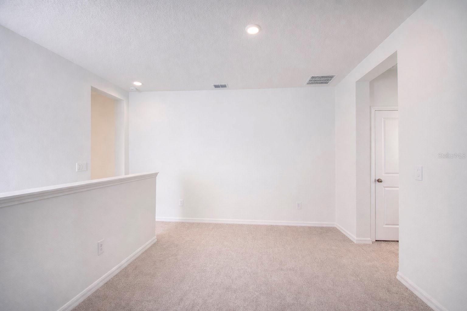 3396 LAPIS LAKE DR, ZEPHYRHILLS, FL, 33541