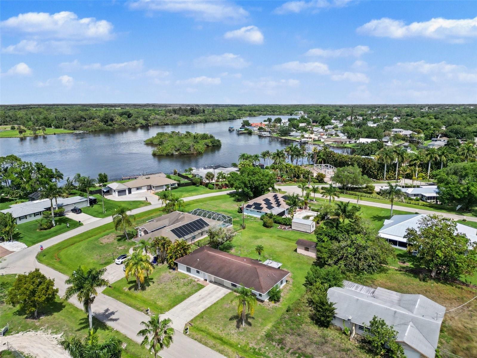 2208/2210 IRIS WAY, FORT MYERS, FL, 33905