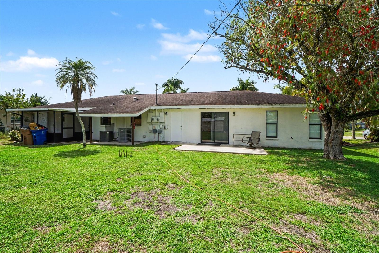 2208/2210 IRIS WAY, FORT MYERS, FL, 33905