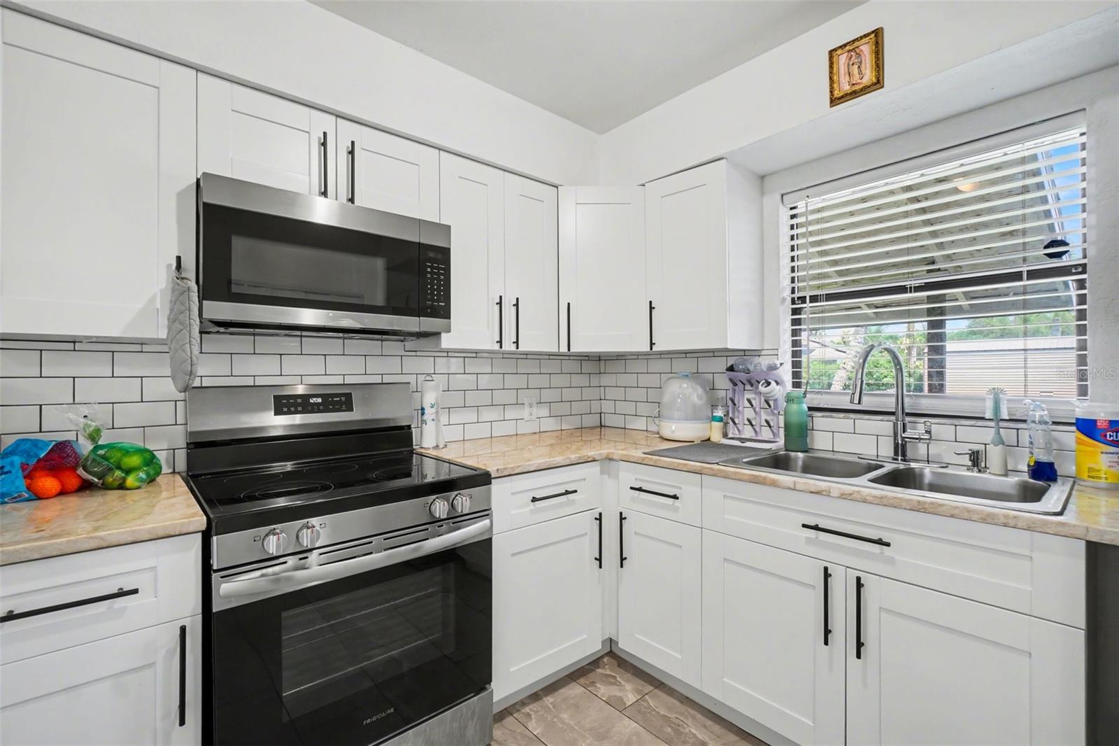 2208/2210 IRIS WAY, FORT MYERS, FL, 33905