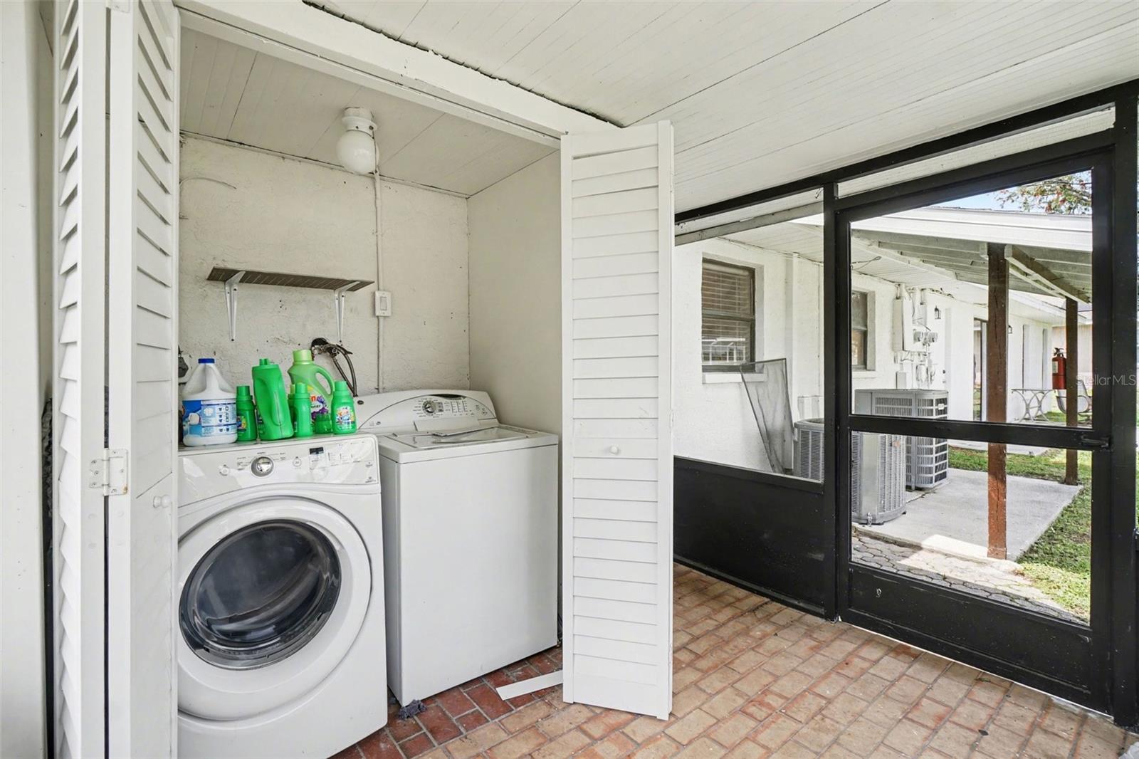 2208/2210 IRIS WAY, FORT MYERS, FL, 33905