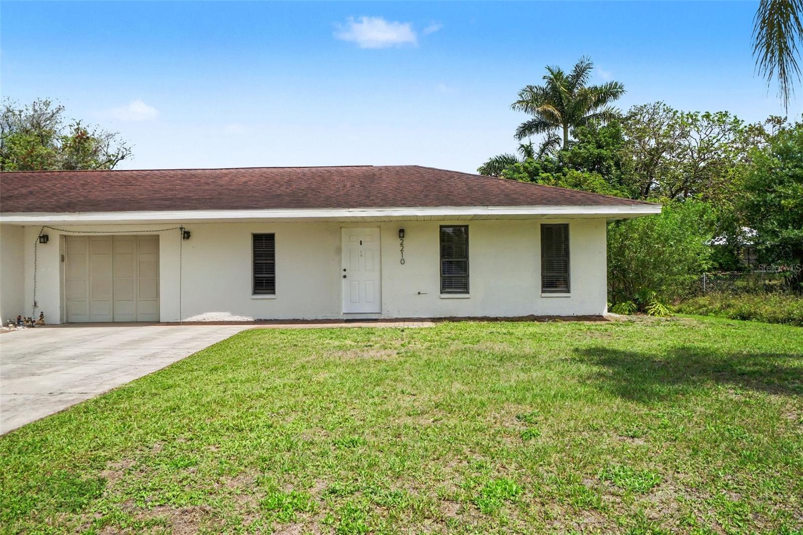 2208/2210 IRIS WAY, FORT MYERS, FL, 33905