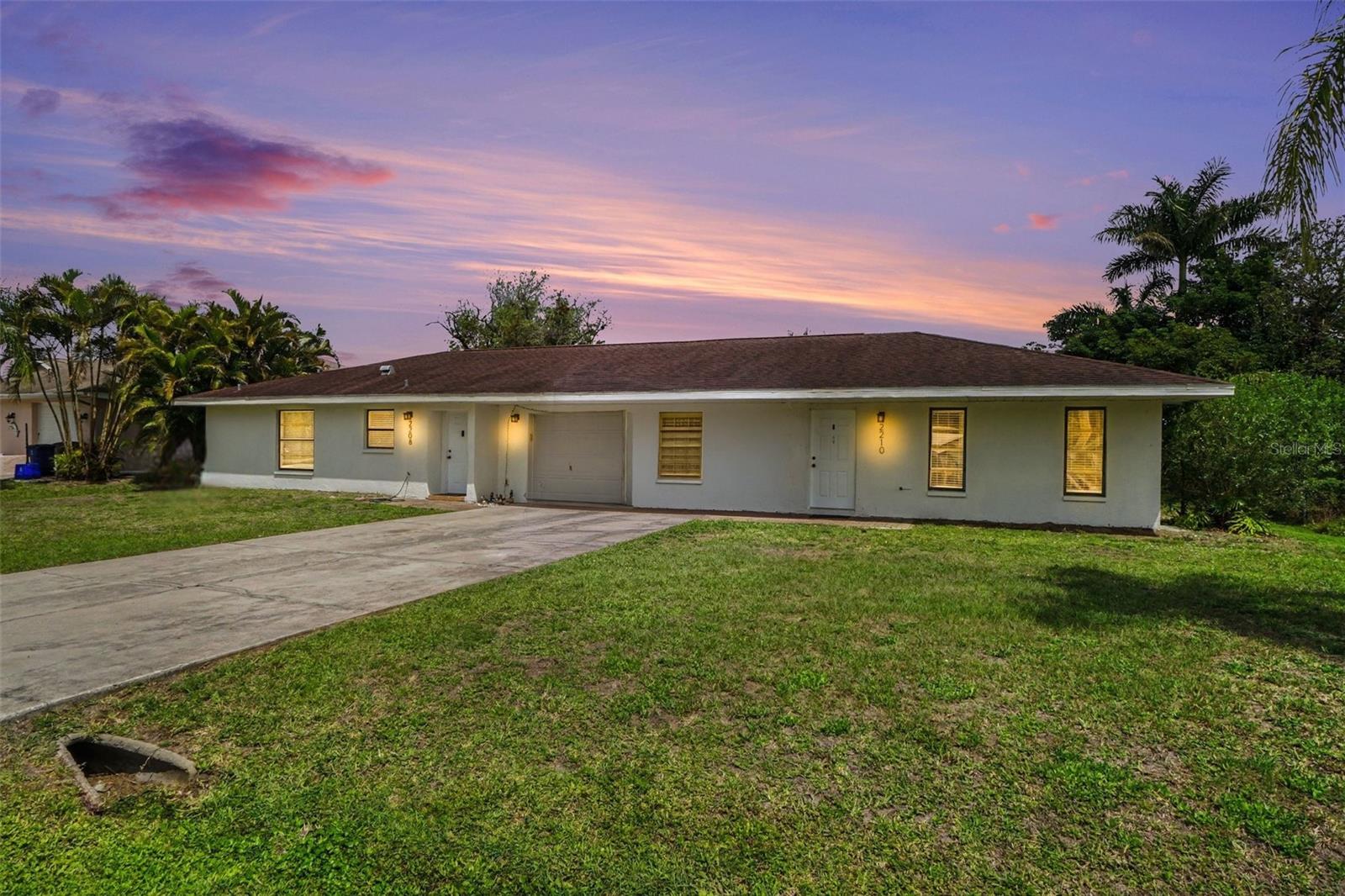 2208/2210 IRIS WAY, FORT MYERS, FL, 33905