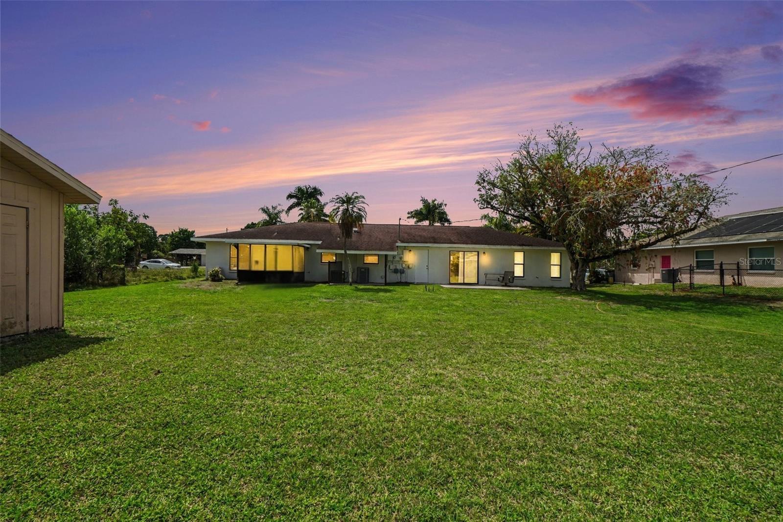 2208/2210 IRIS WAY, FORT MYERS, FL, 33905