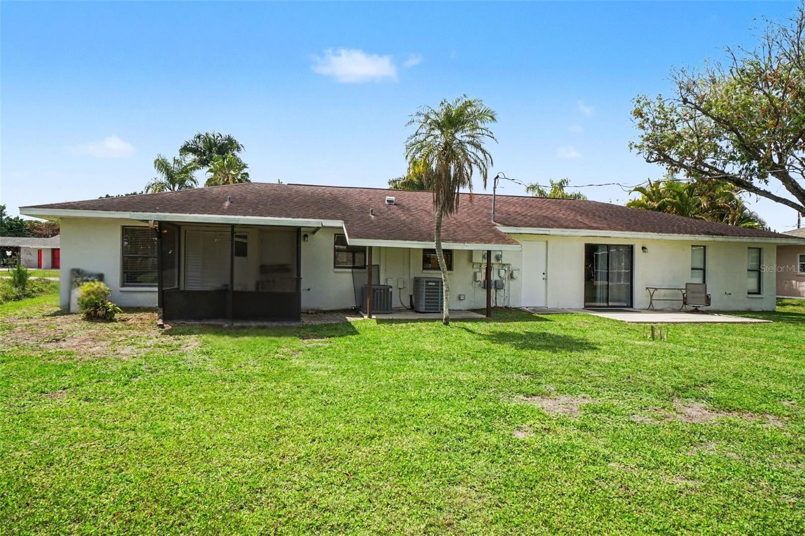 2208/2210 IRIS WAY, FORT MYERS, FL, 33905