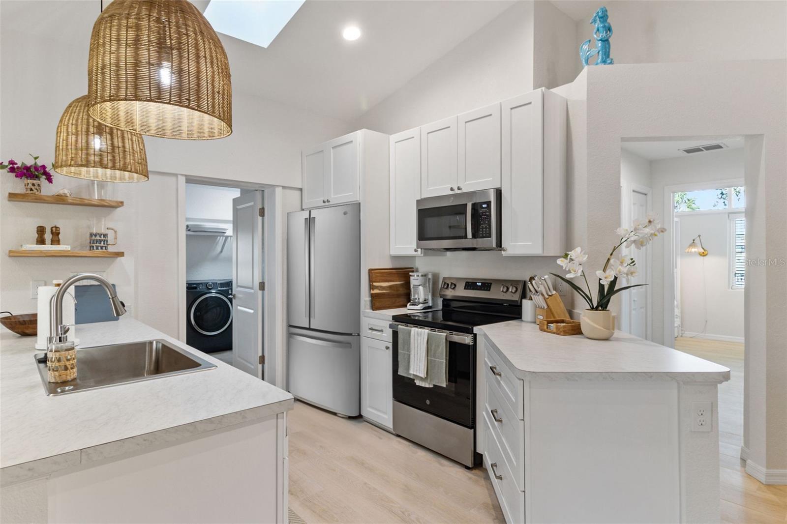 2901 PALM DR, PUNTA GORDA, FL, 33950