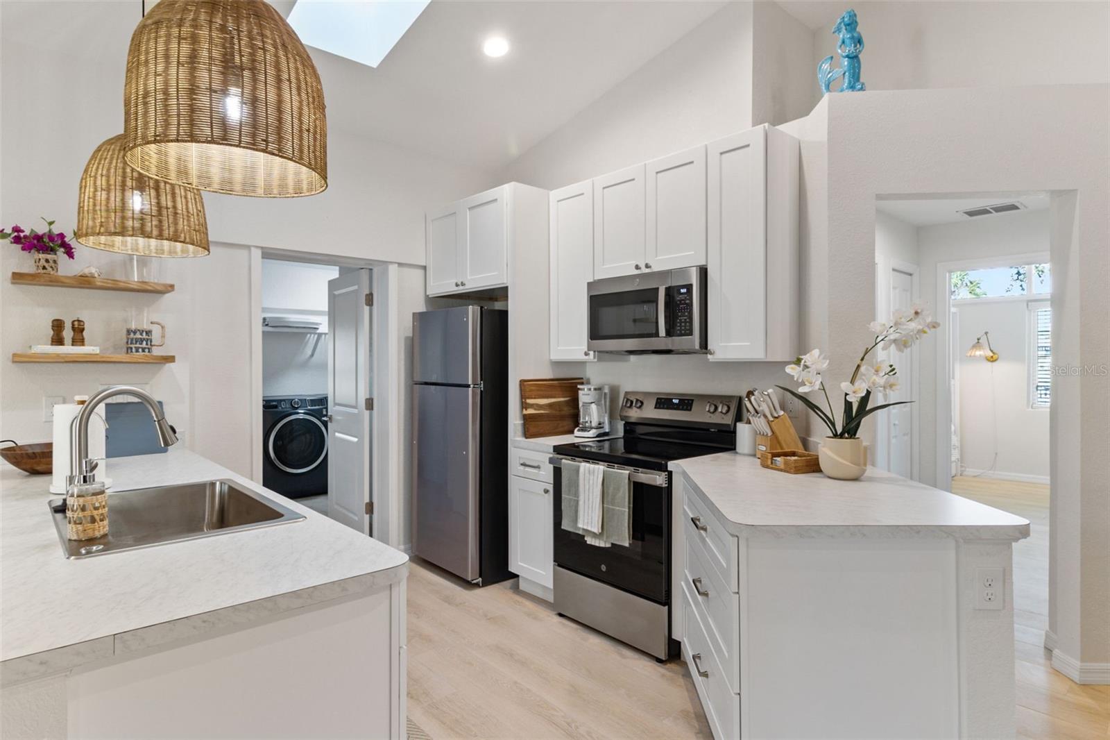 2901 PALM DR, PUNTA GORDA, FL, 33950