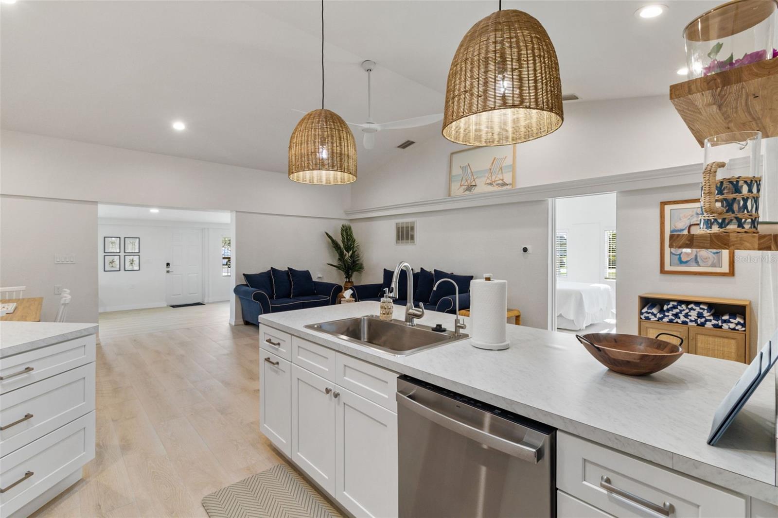 2901 PALM DR, PUNTA GORDA, FL, 33950