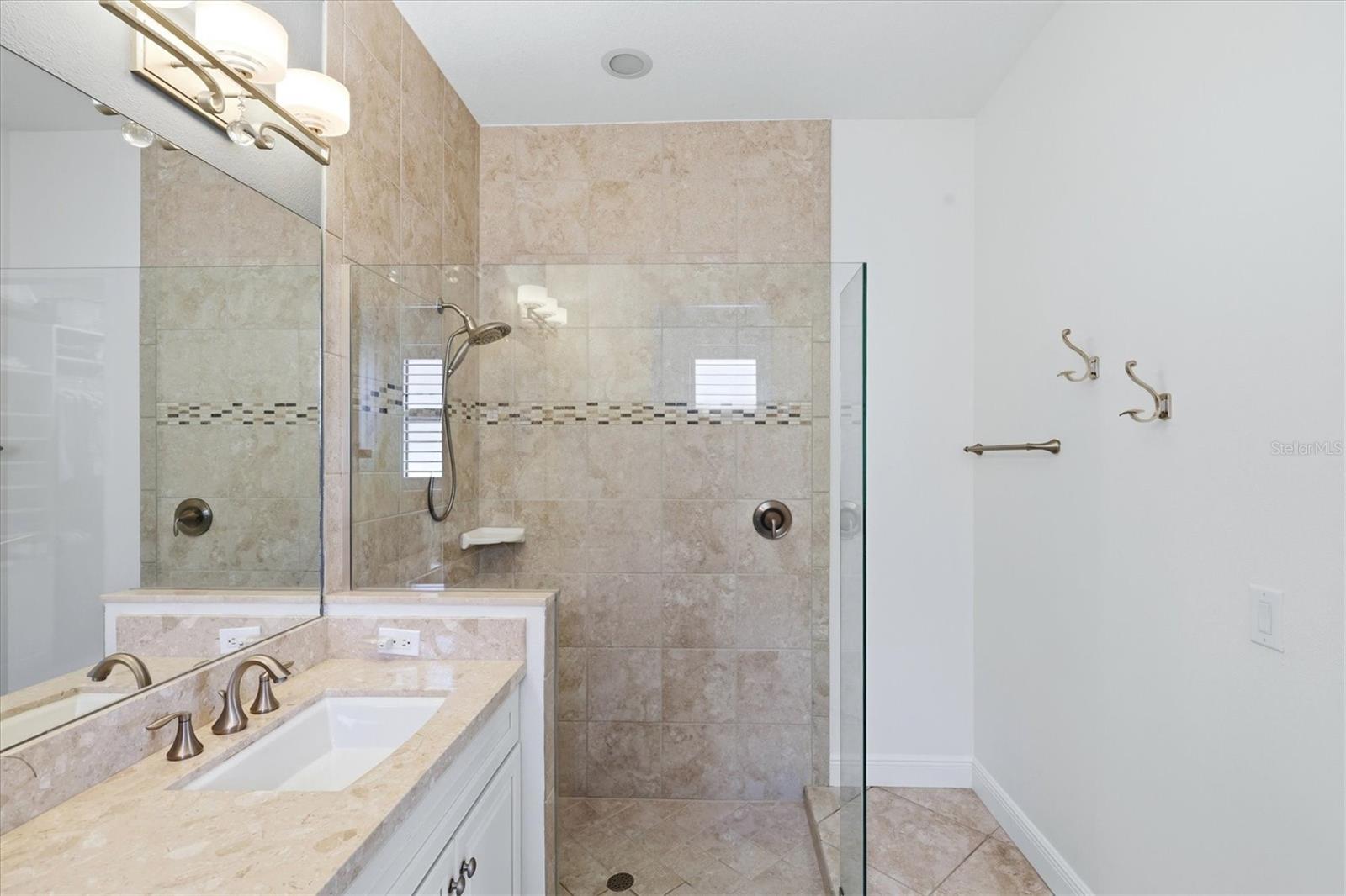 10441 CROOKED CREEK DR, VENICE, FL, 34293