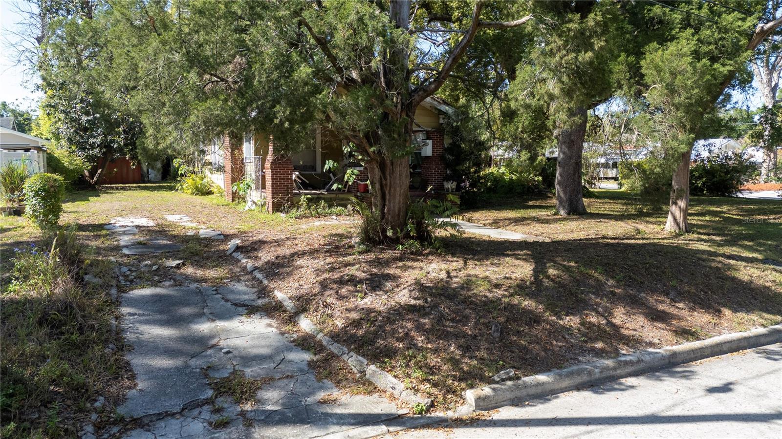 212 W LAMBRIGHT ST, TAMPA, FL, 33604