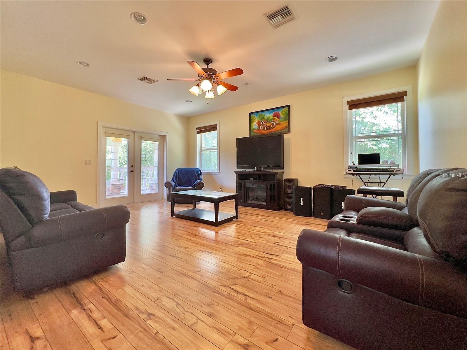 3900 REAVES RD, KISSIMMEE, FL, 34746
