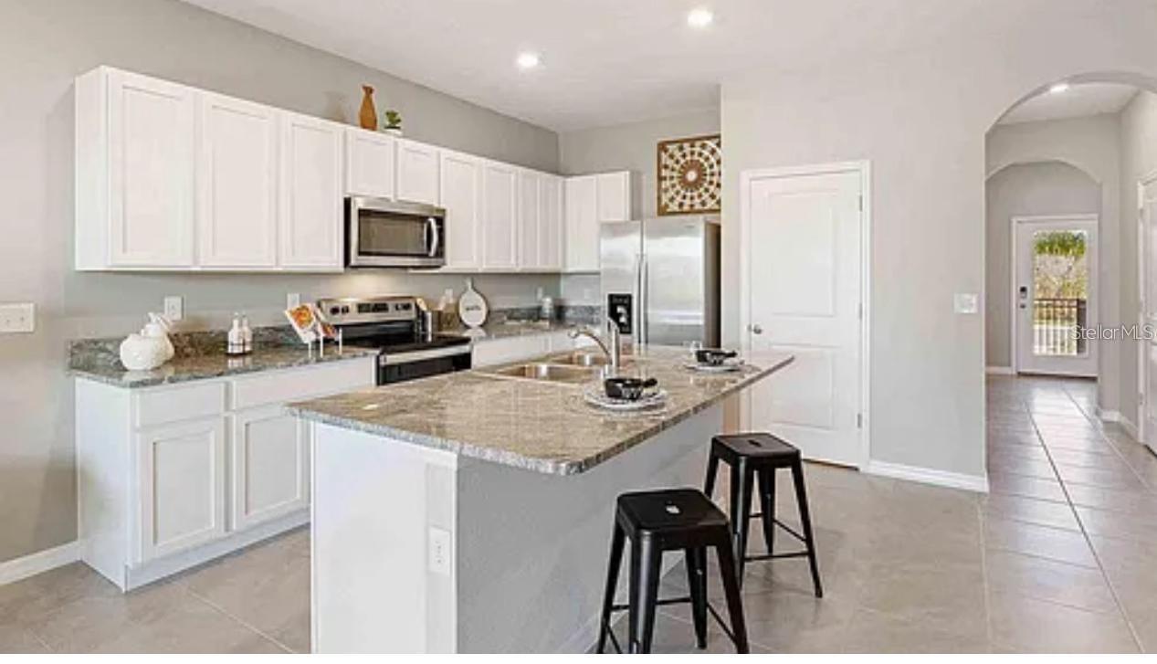 1615 HUBBELL RD, WESLEY CHAPEL, FL, 33543