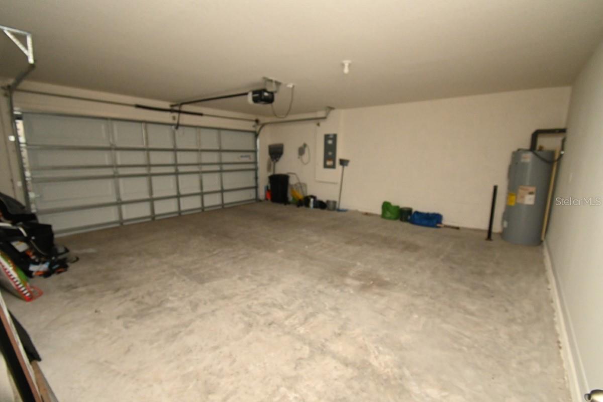 OVERSIZE 2 CAR GARAGE