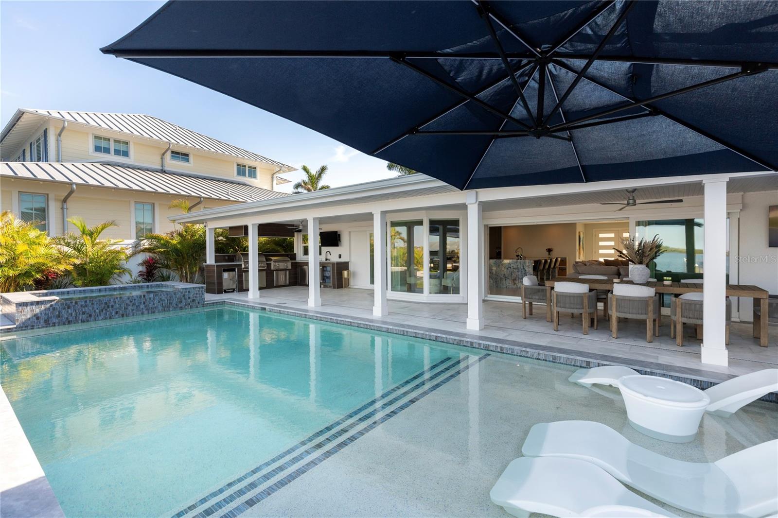 631 HARBOR IS, CLEARWATER BEACH, FL, 33767