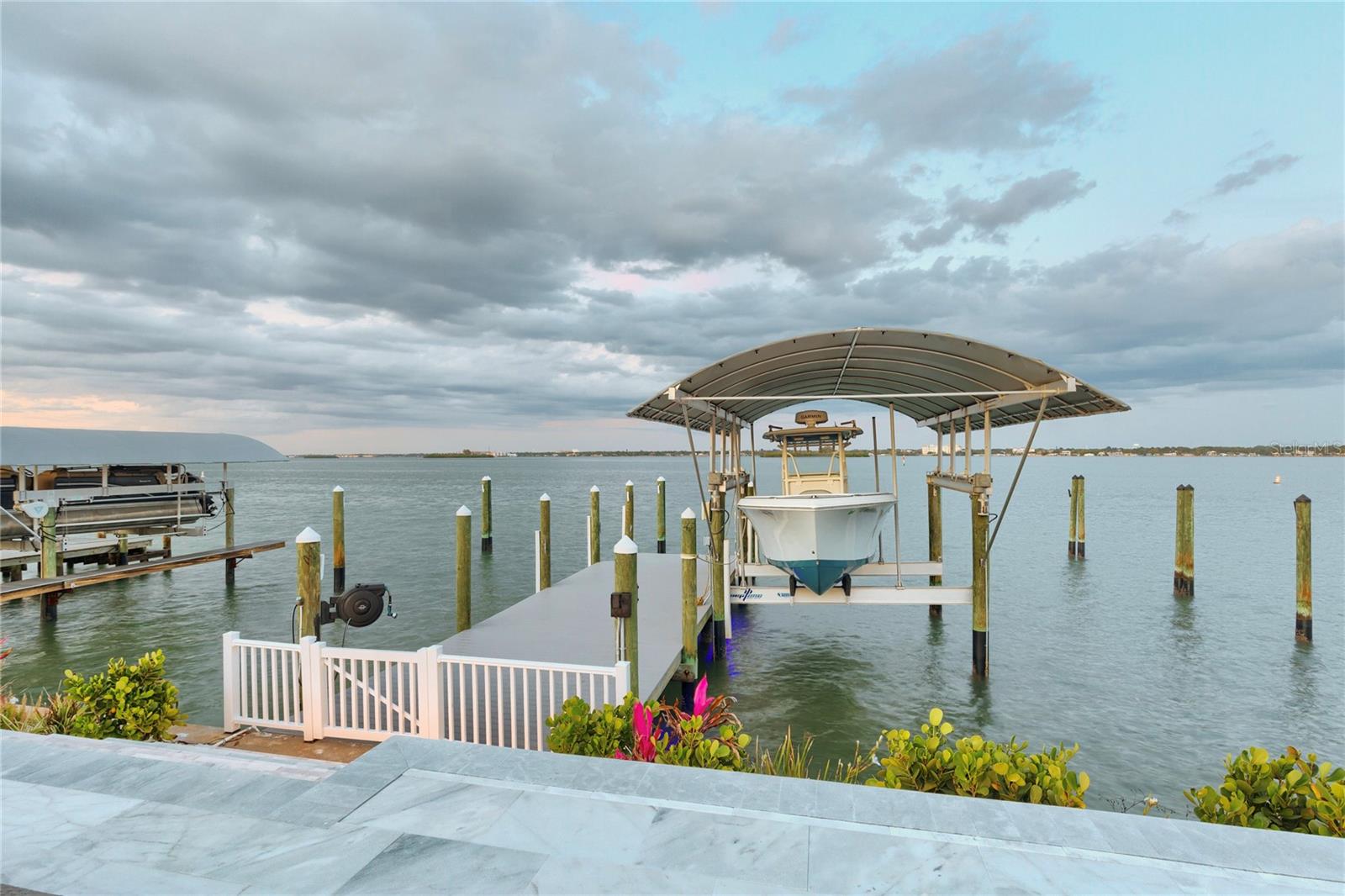 631 HARBOR IS, CLEARWATER BEACH, FL, 33767