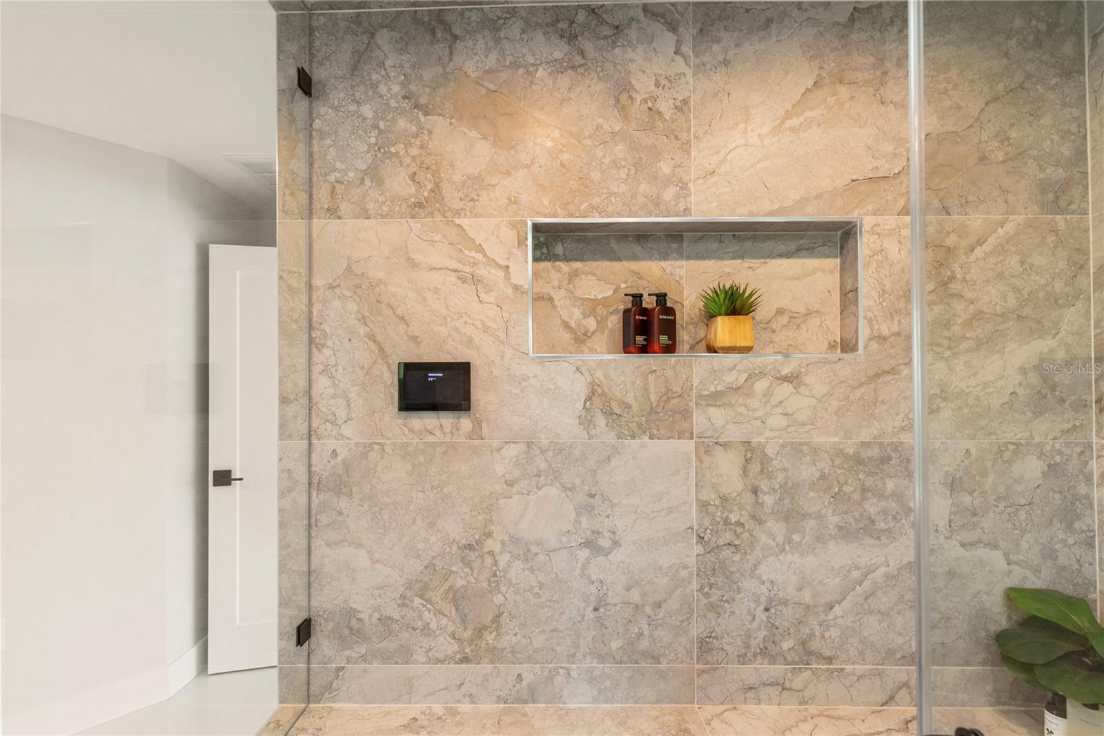 631 HARBOR IS, CLEARWATER BEACH, FL, 33767