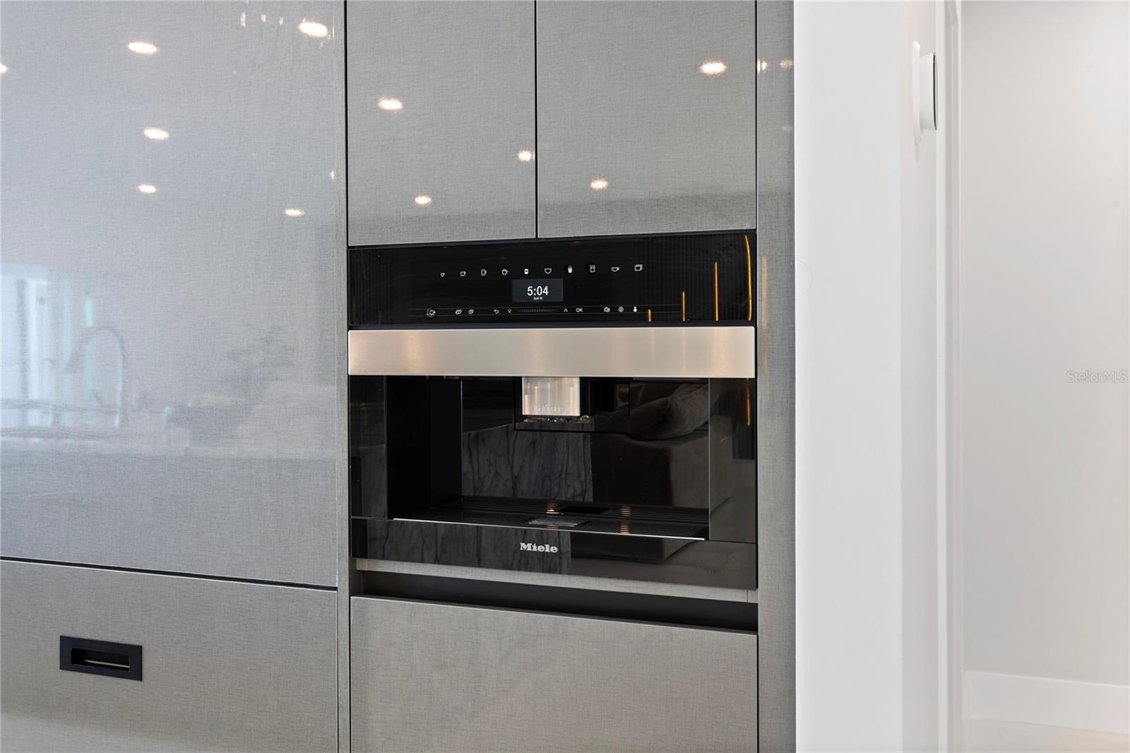 631 HARBOR IS, CLEARWATER BEACH, FL, 33767