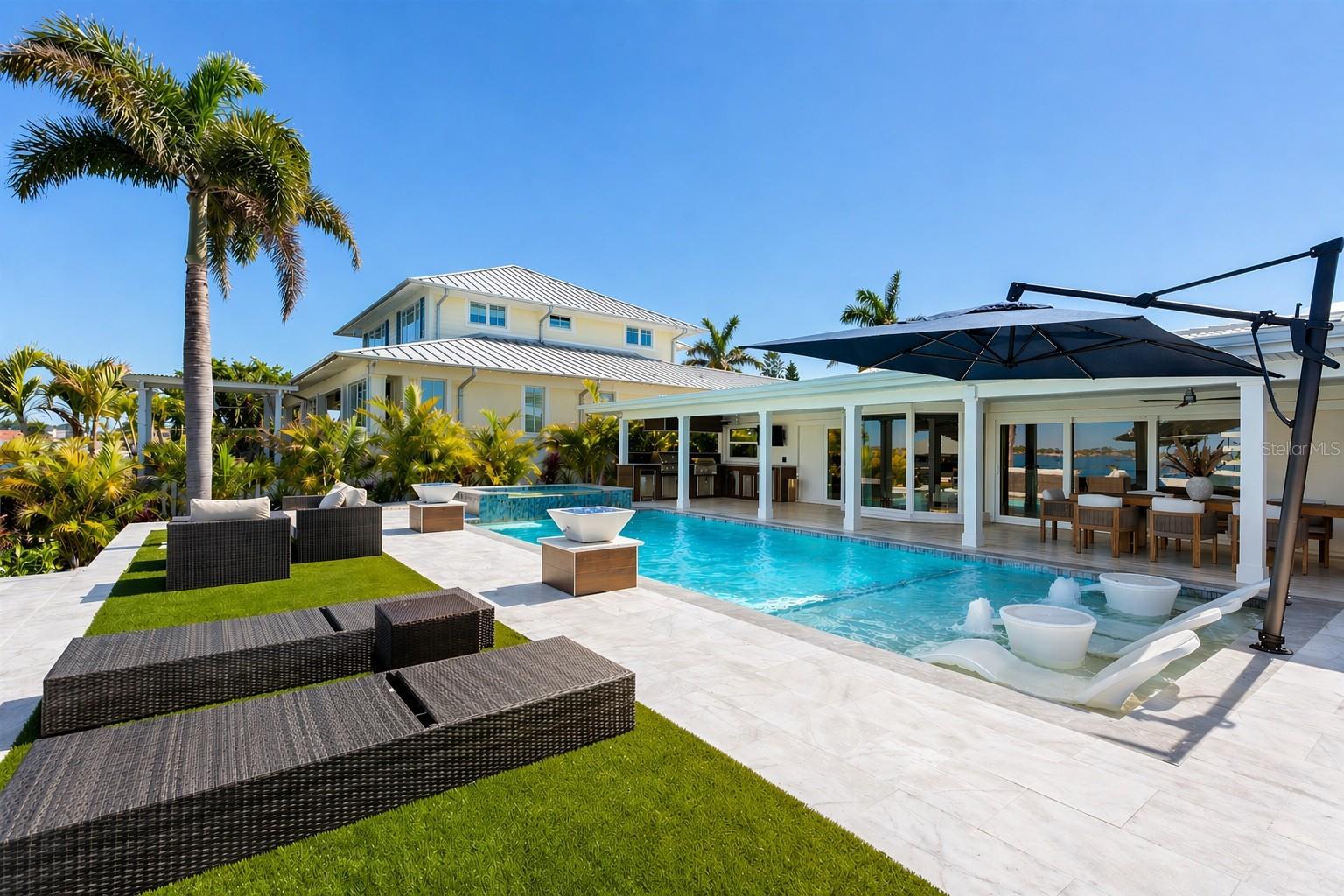 631 HARBOR IS, CLEARWATER BEACH, FL, 33767