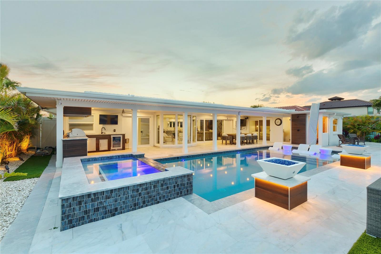 631 HARBOR IS, CLEARWATER BEACH, FL, 33767