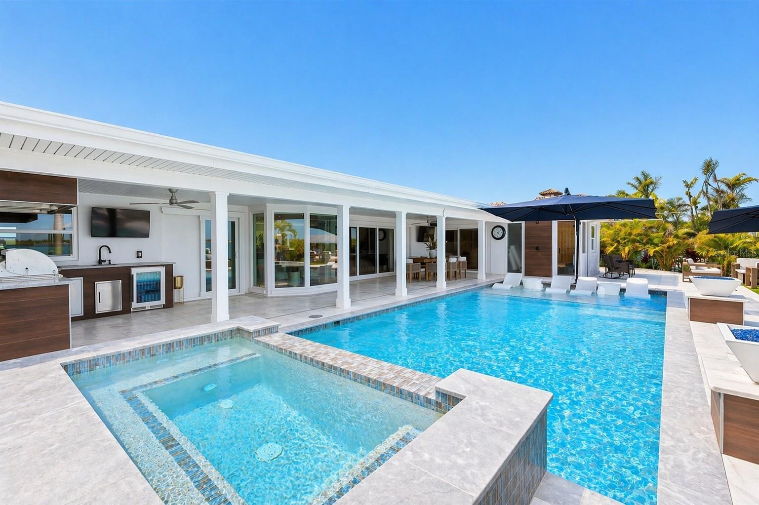 631 HARBOR IS, CLEARWATER BEACH, FL, 33767