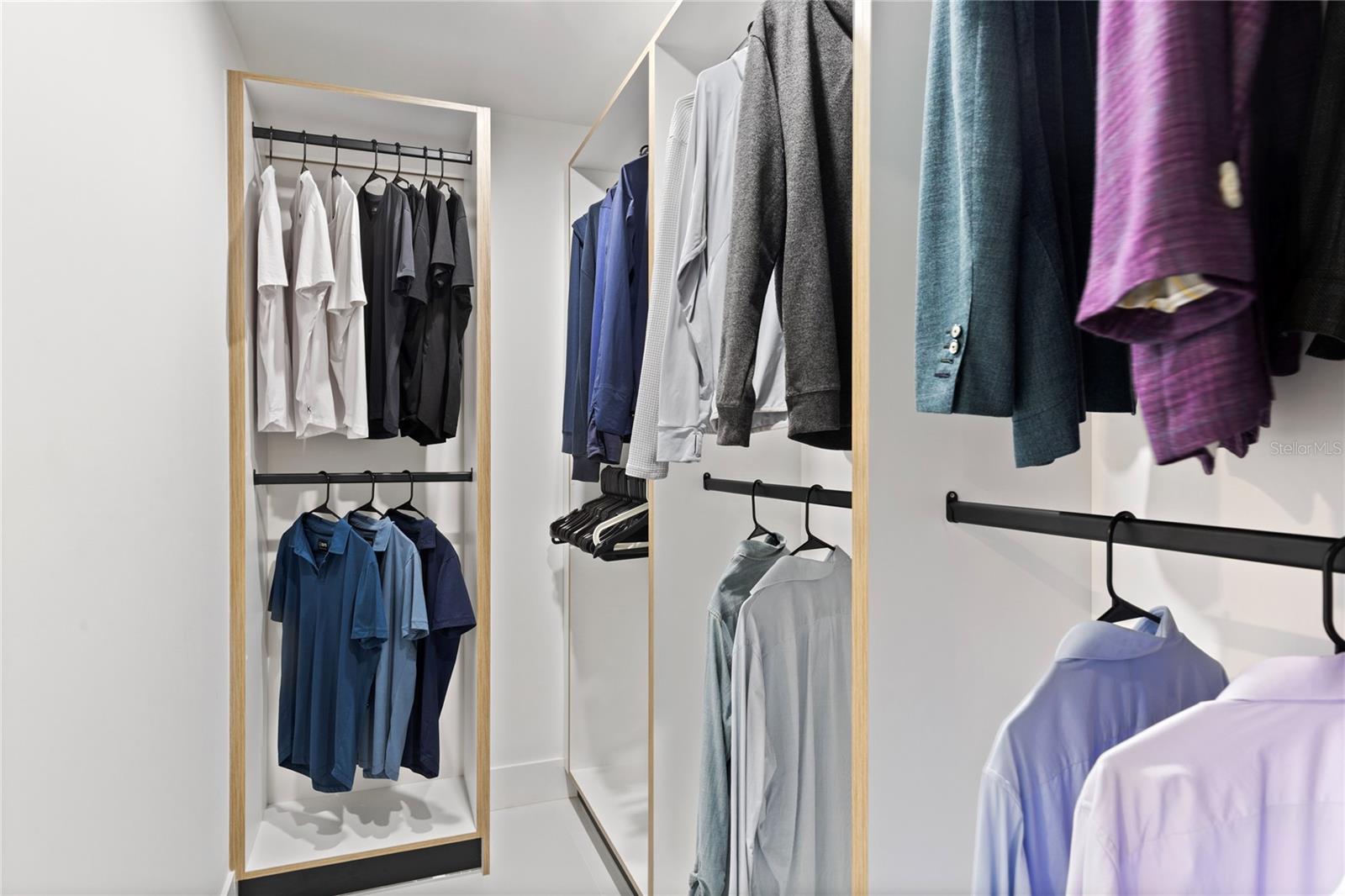 631 HARBOR IS, CLEARWATER BEACH, FL, 33767